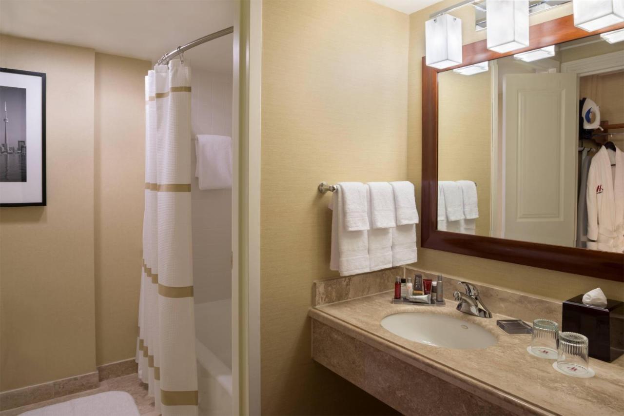 Toronto Airport Marriott Hotel Exterior foto